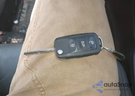 2011 Volkswagen Jetta 2.5L Se z USA, uszkodzony, nr VIN 3VWDZ7AJ6BM320587